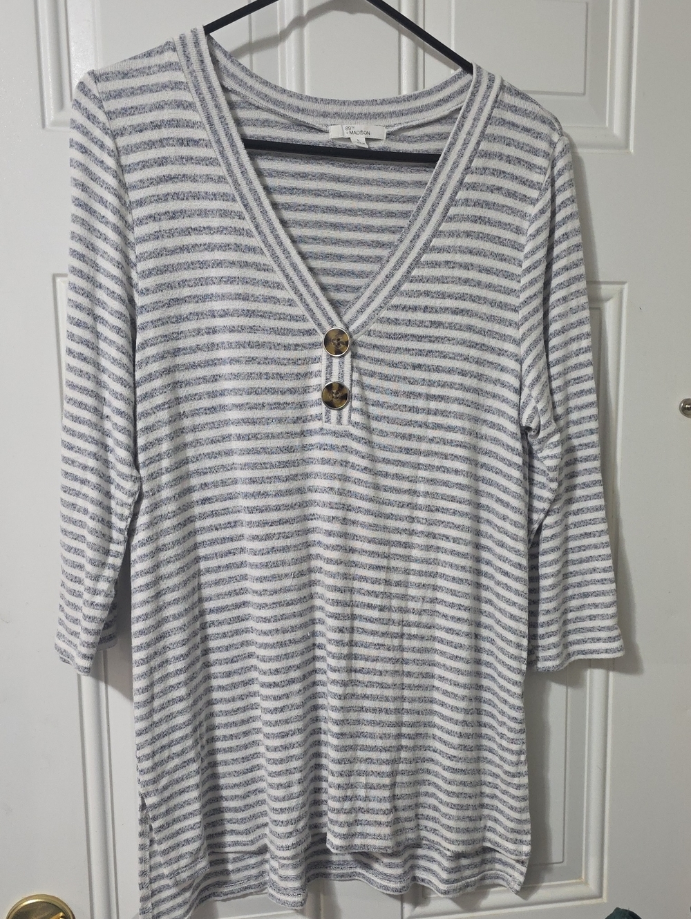 89th & Madison Striped V-Neck Tunic in White and Gray
